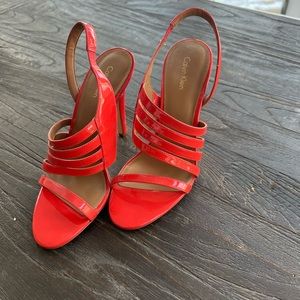 NWT Calvin Klein Strappy Coral Heel
